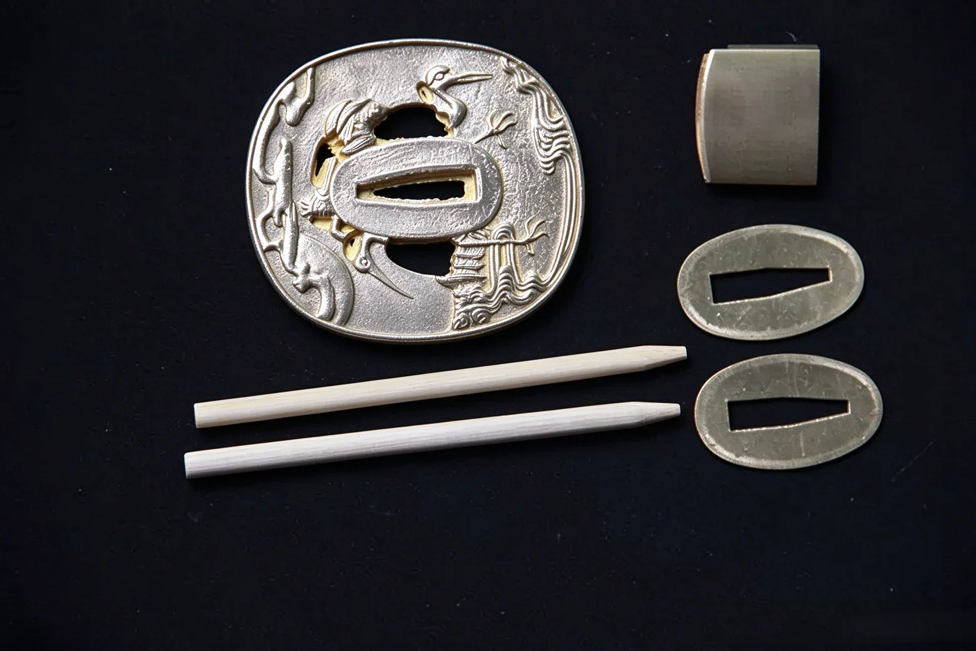 Quality Set of Brass Copper Katana Tsuba Habaki Seppa & Bamboo Pin for JP Samurai Katana Tachi Wakizashi Iaido Sword