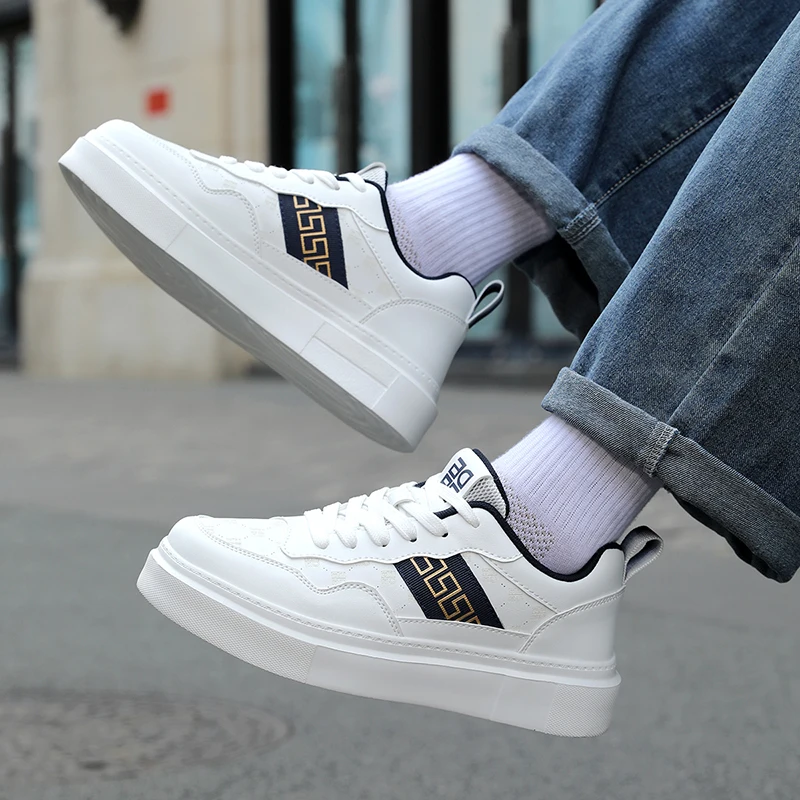 

Solid-Colored Thick-Soled Sneakers Male Comfort Non-slip Leisure Men's Running Sports Shoes Versatile Casual Trendy Shoes