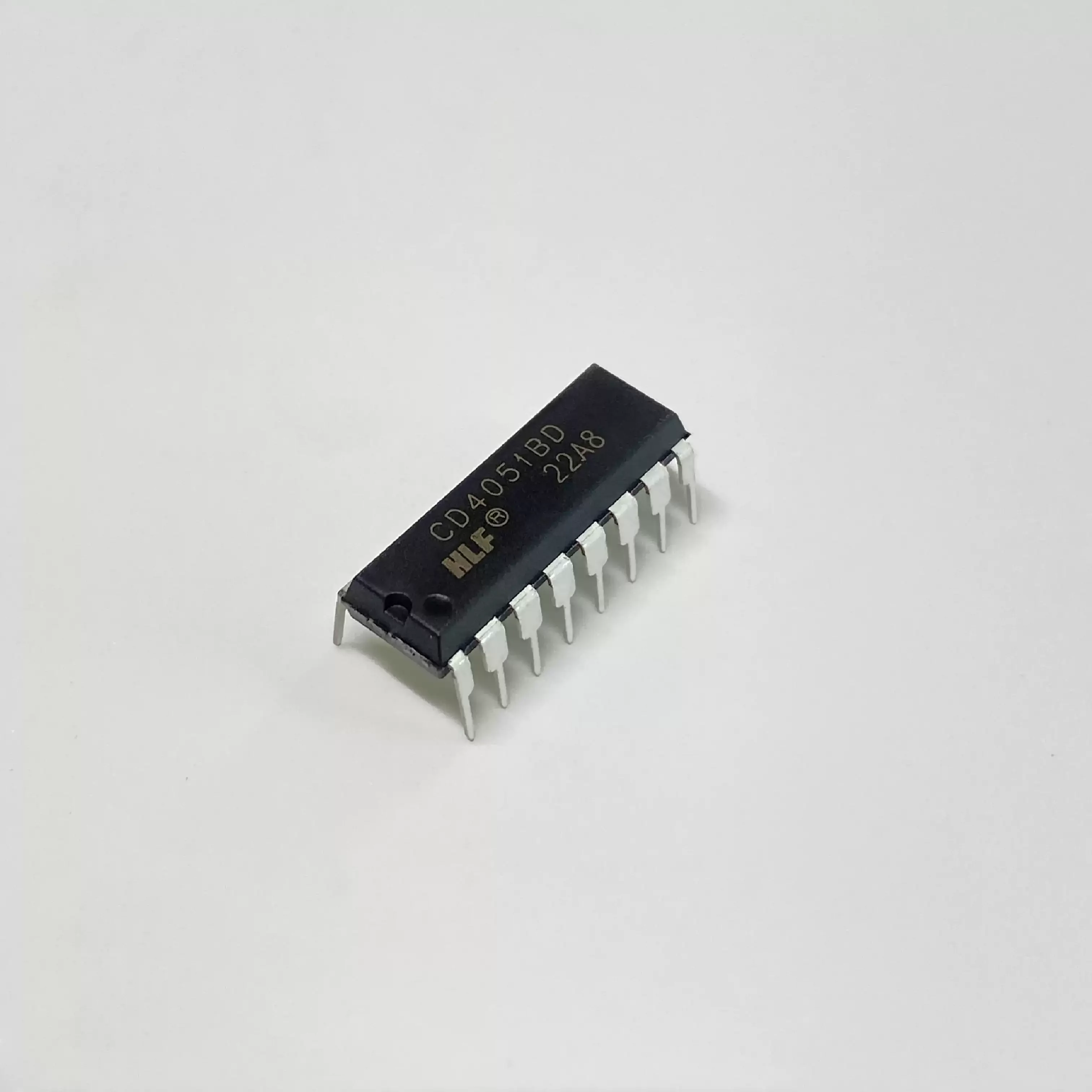 (10 pcs) CD4051BE DIP-16 CD4051 Single 8-Channel Analog Multiplexer CMOS 3V-20V