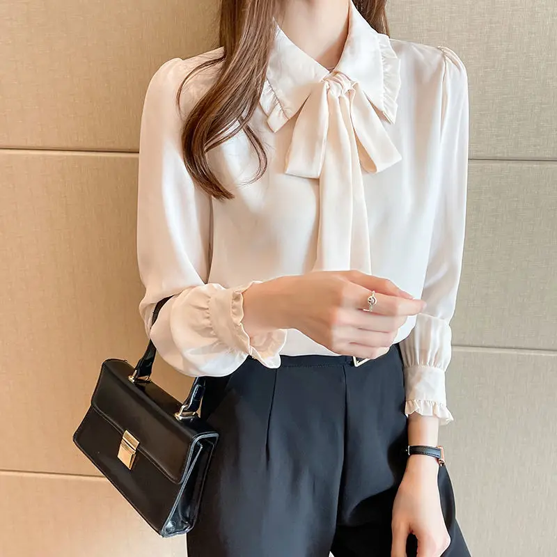 قمصان نسائية طويلة الأكمام منقوشة كبيرة الحجم بأزرار سفلية وياقة بقصة ضيقة صينية عصرية أنيقة للمكتب والربيع