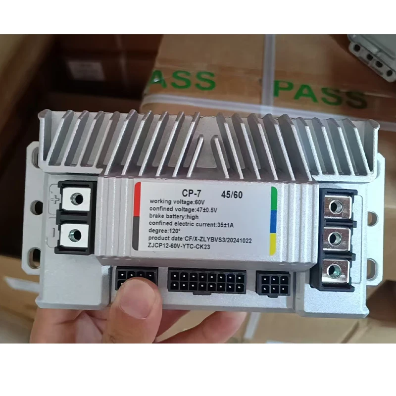 نموذج CP-7 ثلاث عجلات 25/45/60 وحدة تحكم في السرعة ملحقات الدراجة النارية الكهربائية مناسبة للدراجات البخارية الكهربائية