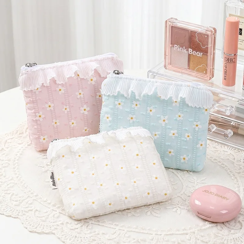 Cute Daisy Print Makeup Bag, Lotus Leaf Lace Zipper Storage Bag, Sweet Macaron Colored Girl's Portable Makeup Bag