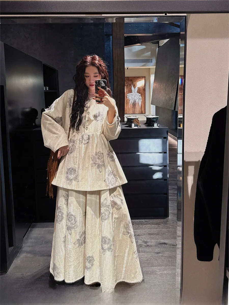 

Комплект Sanji Black Flower: Новый китайский стиль, хлопковый костюм с юбкой-бутоном, зимний модный комплект, высококачественный женский юбочный костюм.