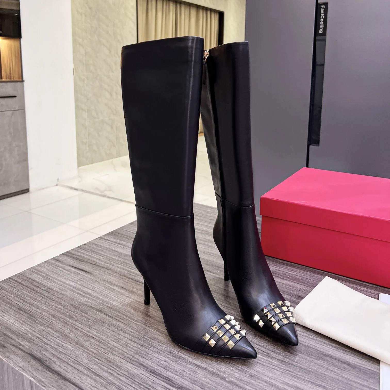 Shoes Women Size34-42 Genuine Leather Boots High Heels Rivets Knee High Boots Pointed Toes Designer Shoes Zapatillas De Mujer