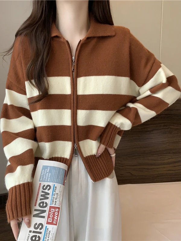 Jesienno-zimowy sweter damski z dzianiny, nowy kolor, paski, kołnierzyk, zamek błyskawiczny, długi rękaw, rozmiar mały, rozpinany kardigan.