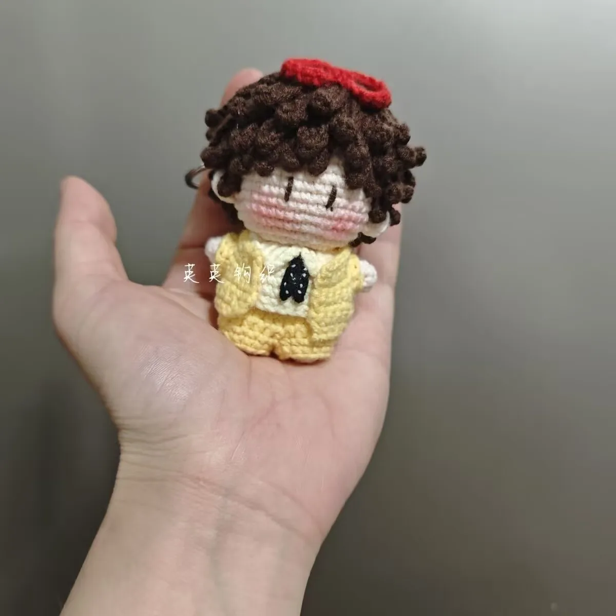 منتج نهائي لدمية كروشيه ليو يونينغ، تصميم حفلة شنغهاي، ملحق محبوك، قلادة سلسلة مفاتيح مصنوعة يدويًا، DIY