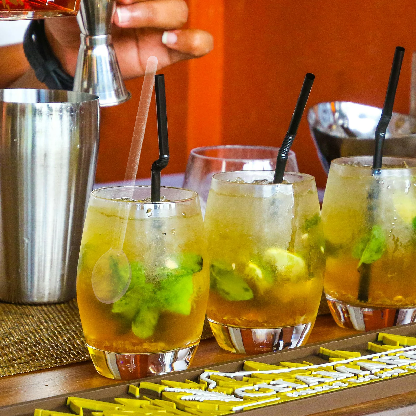 

4Pcs Beautiful Glass Spoons Unique Design for Salad Soup Coffee Tea Dessert Mixing Scoop Ice Cream Spoon Stirring Scoop