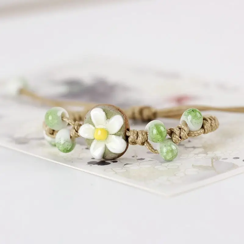 2022 Tendy Lucky Retro Style Flower Ceramic Beads Woven Bracelet Charm Design Jewelry For Girls Princess Popular Gift Handmade