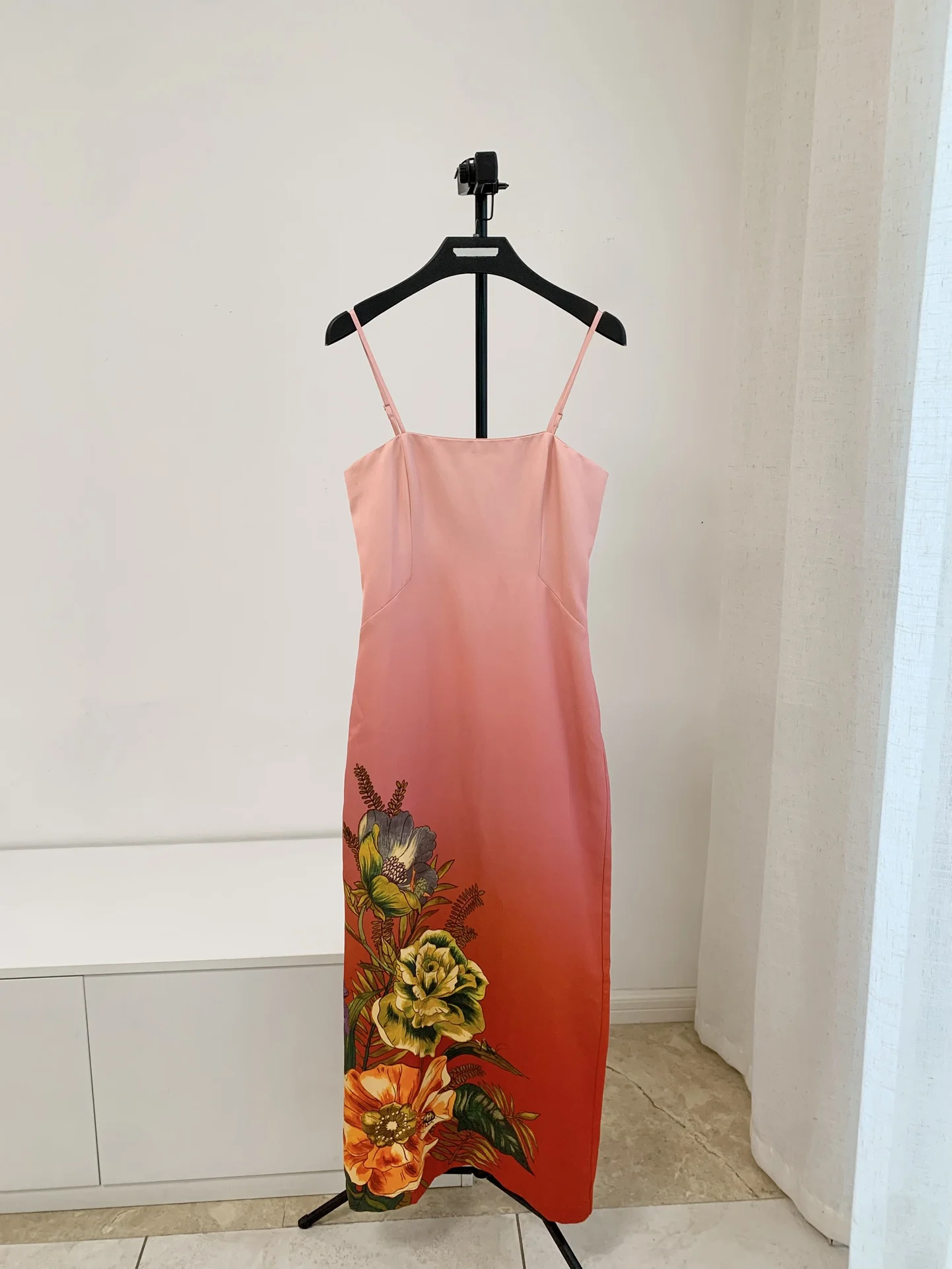 Vestido longo feminino gradiente flor estampado sem alças de linho e viscose