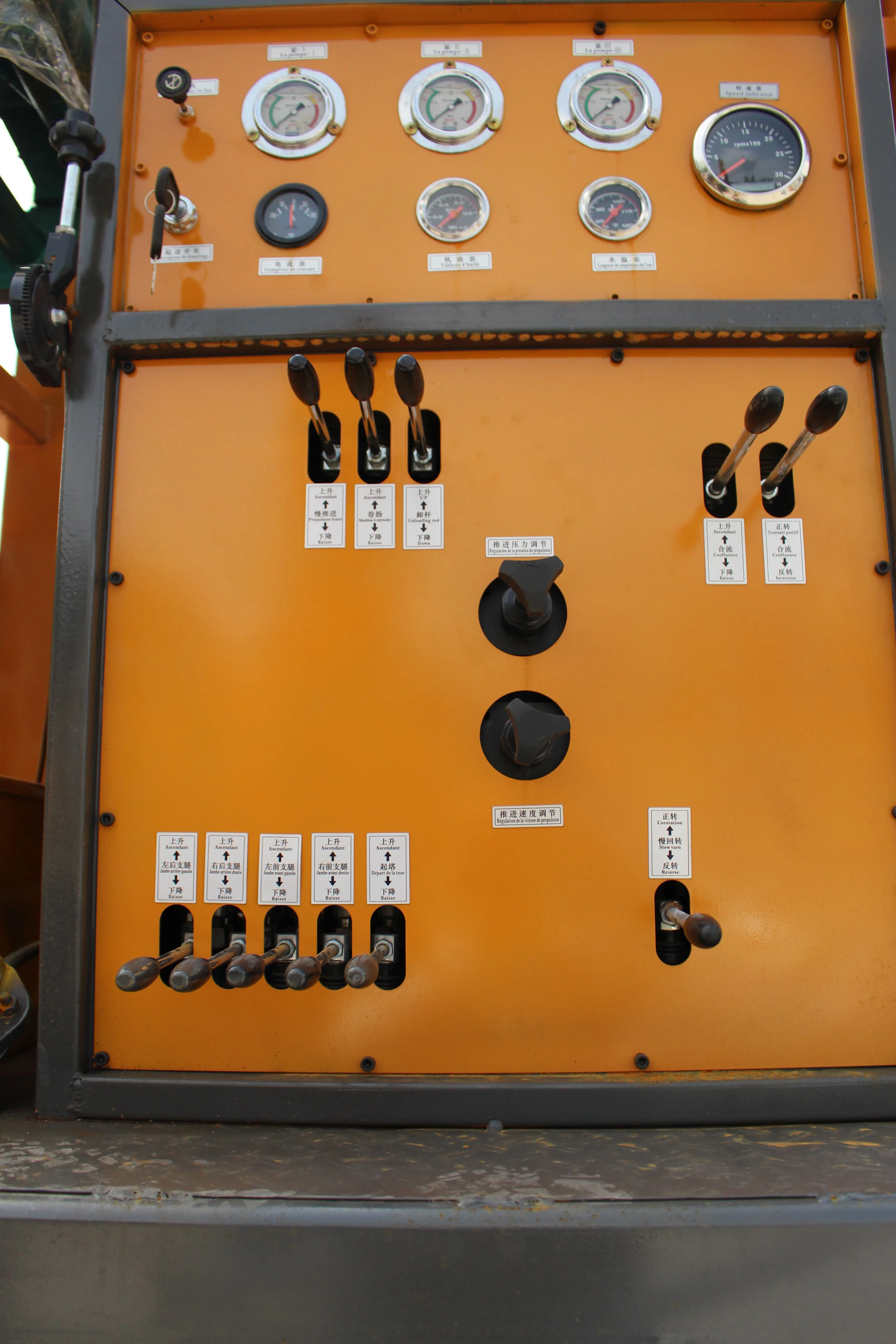 Energy-Saving,Suitable for Rural Community Water Supply Projects HR-160C Water Well Drill Rig