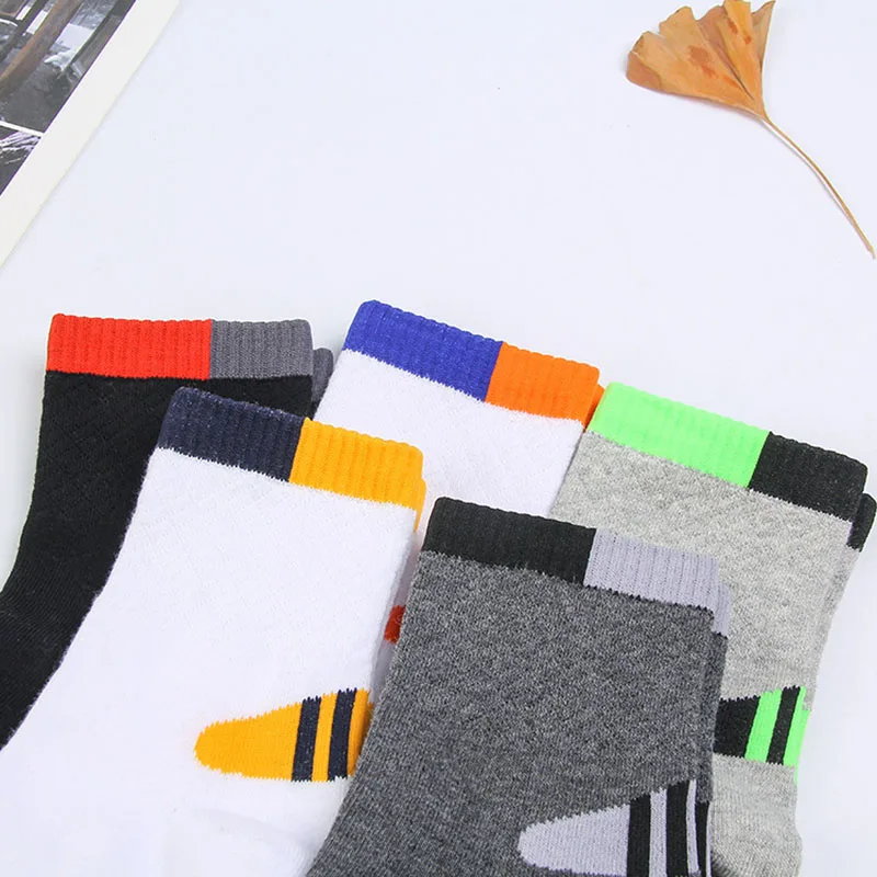 2022 Autumn Men Medium Tube Socks High Quality Sweat Absorbing Breathable Cotton Fashion Comfortable Sports Socks 5 Pairs Meias