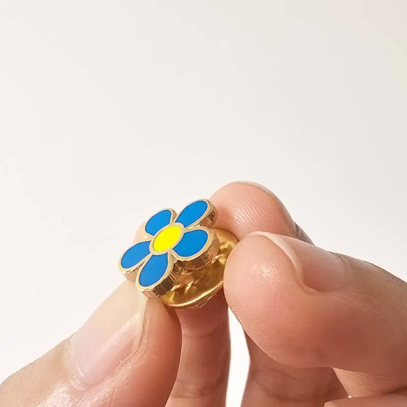 Forget Me Not Masonic WW2 Lapel Pin Enamel Flower Brooch Freemasonry Badges Rose UK Flag Cross  Swan Lily Harp Metal Craft