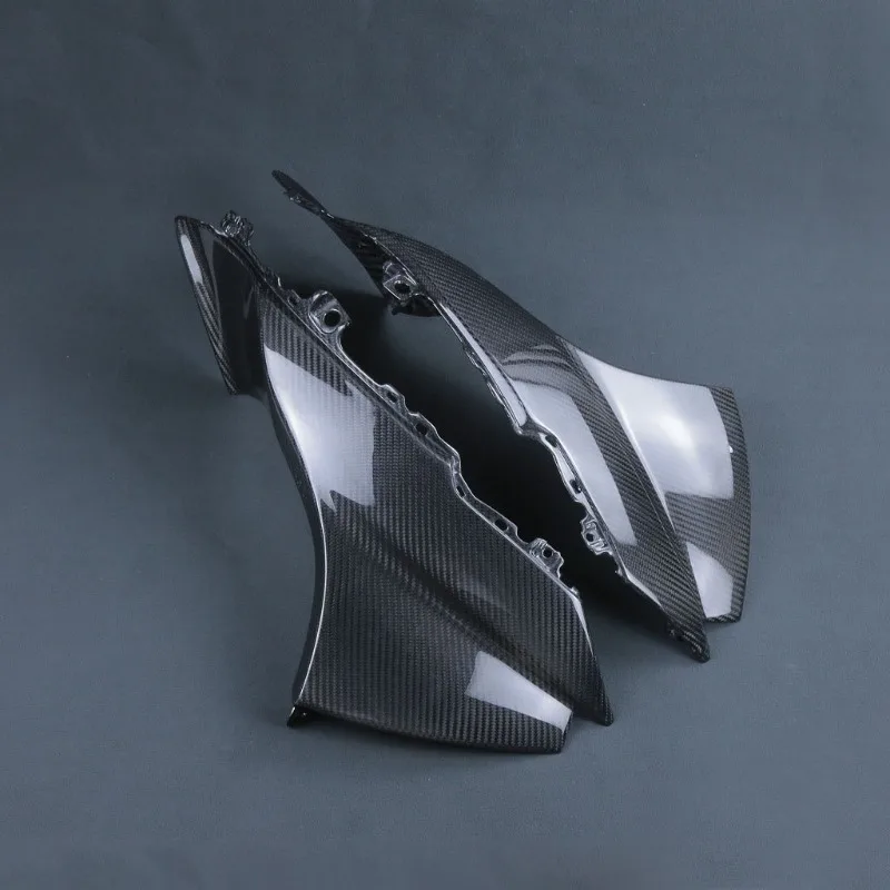 Suitable for GSXR 1000 motorcycle shell modified carbon fiber front side panel spoiler