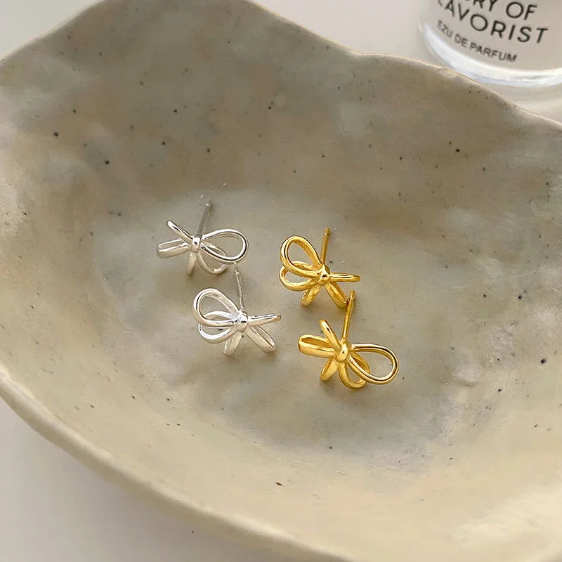 New Simple Metal Bowknot Stud Earrings for Women Korea Gold Silver Color Small Dairly Earring Boucles D\'oreilles Fashion Jewelry