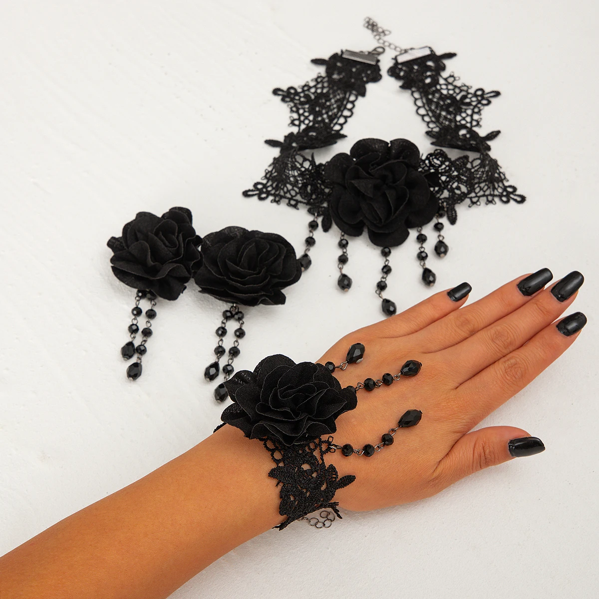 KunJoe Gothic czarna koronkowa Choker bransoletka z kolczykami kobiety ciemna róża kwiat zestaw biżuterii na Halloween kropla wody kryształowy naszyjnik z frędzlami — zdjęcie 5