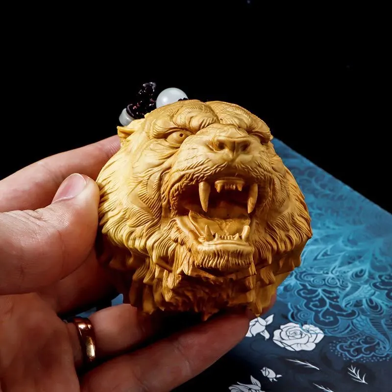Boxwood Carved Tiger Head Health Balls Handheld Playthings Solid Wood Craft Pendants Gifts