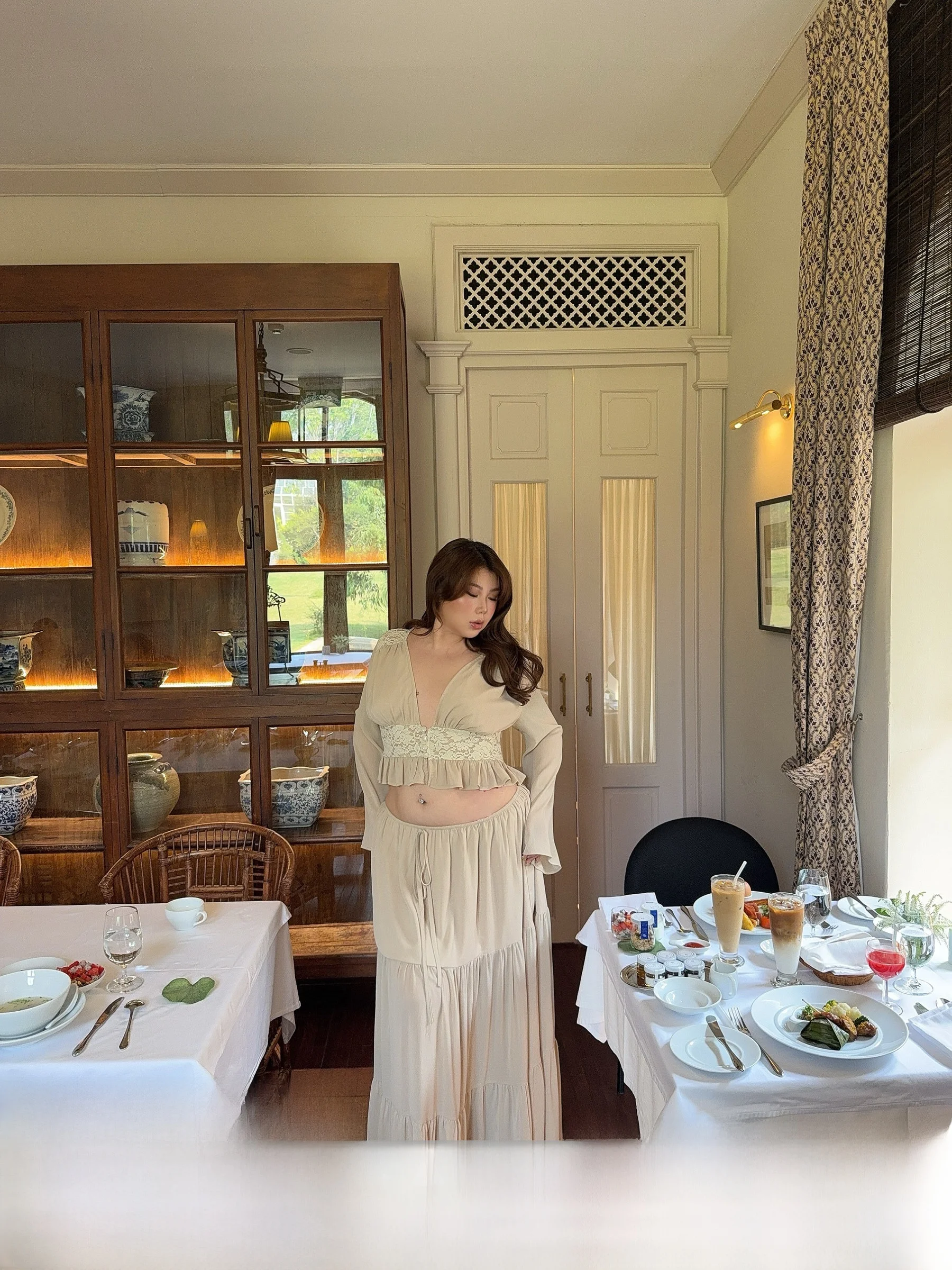 

Boolibyoo47 New Sicilian Romance Large Size V-neck Lace Top Half Skirt Set Women's Fashion Summer Outfit Casual Wear