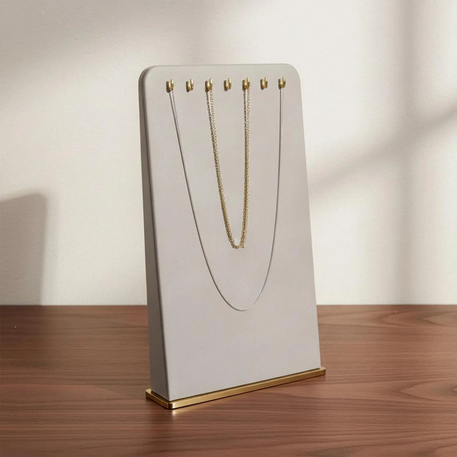 

Многофункциональная подставка-мольберт для демонстрации украшений из искусственной кожи с металлическим основанием для фотосъемки и демонстрации ожерелий