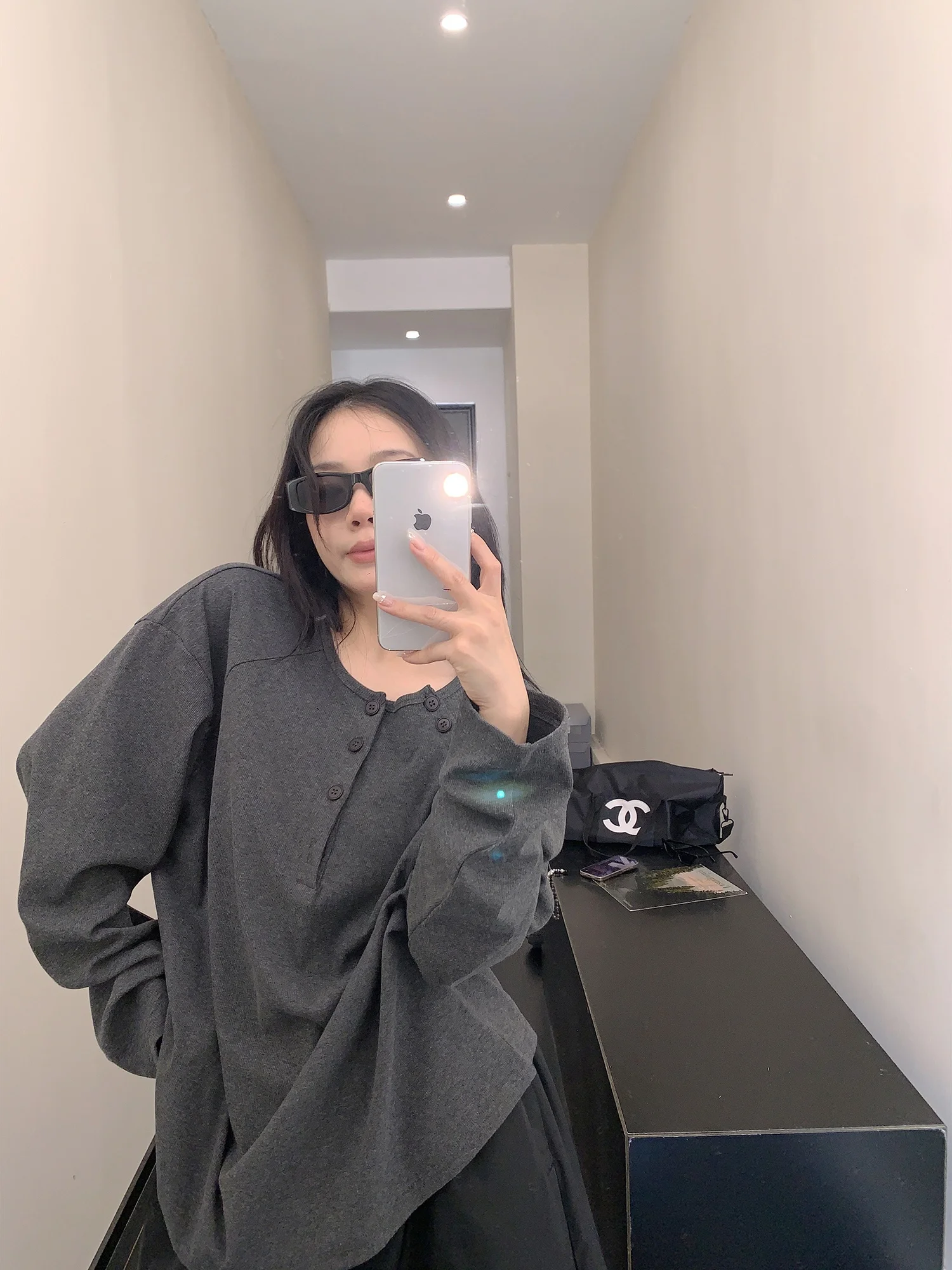 

Retro Oversize round Ne Long Sve T-irt Women's Loose Base Layer Top Cotton Vintage Sle Button Detail Girl's Faion