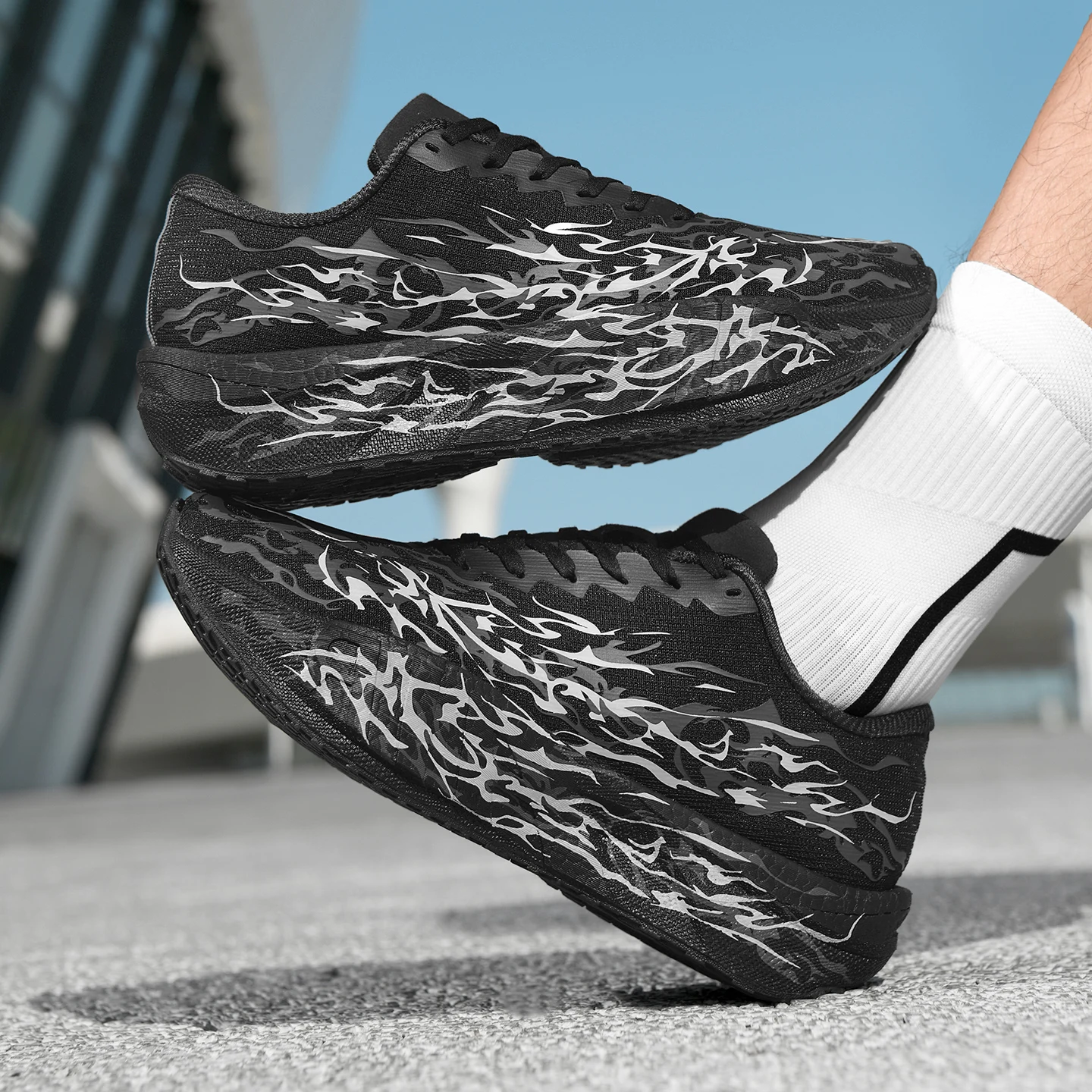 

Men's and Women's Carbon Plate Running Shoes, Lightweight Cushioning Marathon Wear-resistant Casual Sports Shoes