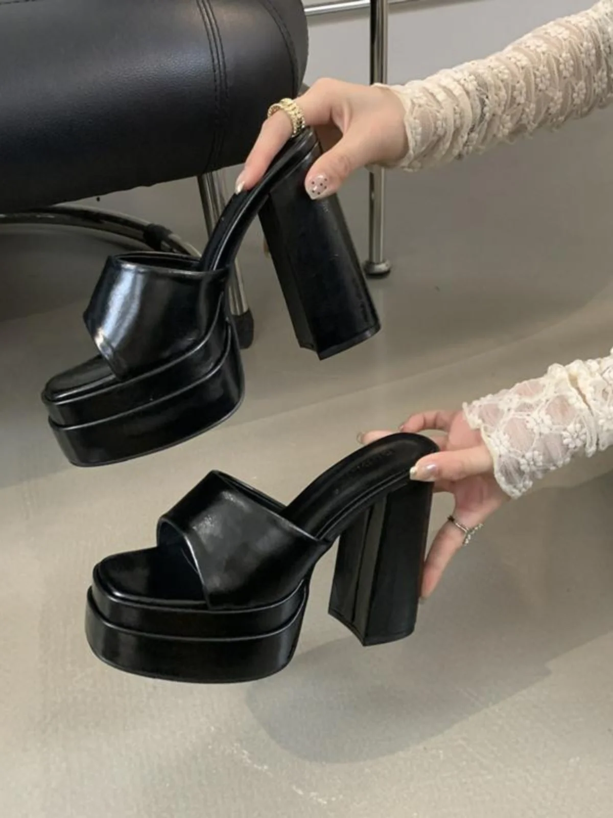 Ultra High Heel San… - image