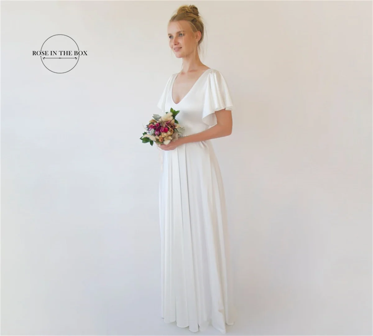 2023 eleganckie satynowe suknie ślubne Boho dla kobiet proste V Neck rękawy motylek Ivory linia suknie ślubne Vestidos De Novia