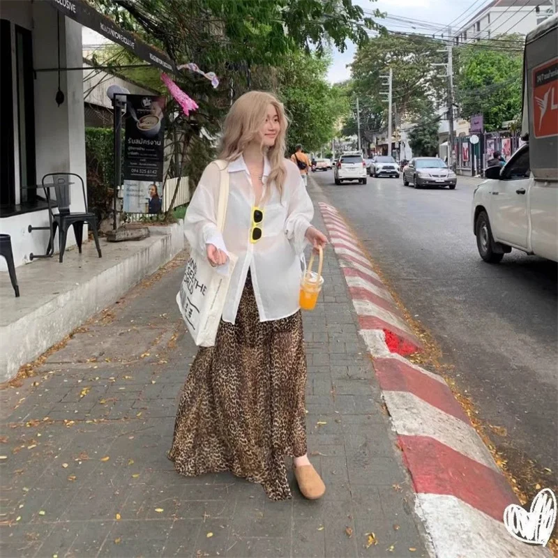 ฤดูร้อนใหม่ชีฟองกระโปรงยาวผู้หญิงแฟชั่นเสือดาวพิมพ์เอวสูงแยก A-Line กระโปรงวินเทจ Streetwear Y2k Casual เสื้อผ้า