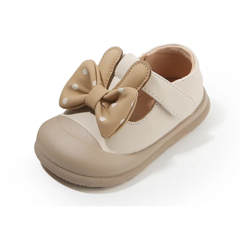 ربيع جديد حذاء طفل للفتيات الجلود فراشة عقدة طفل الأميرة أحذية لينة وحيد في الهواء الطلق موضة أطفال حذا فردي للسيدات
