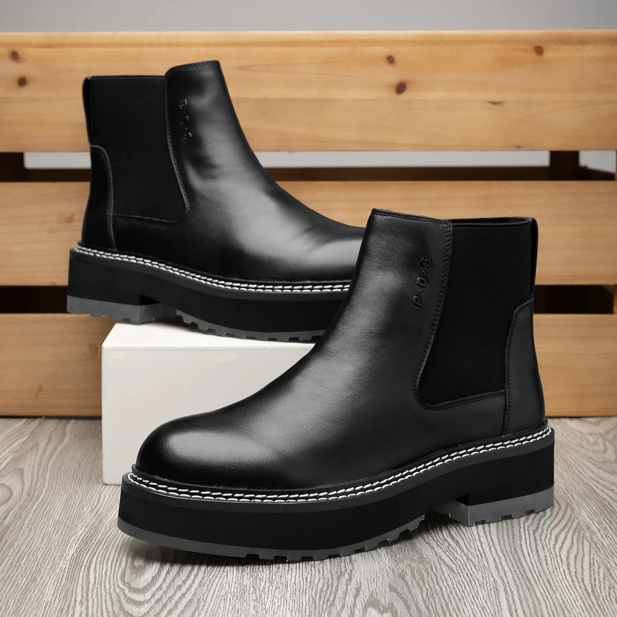 

Thick soled leather boots, business casual leather shoes, men's fashionable Chelsea boots, British style 240712