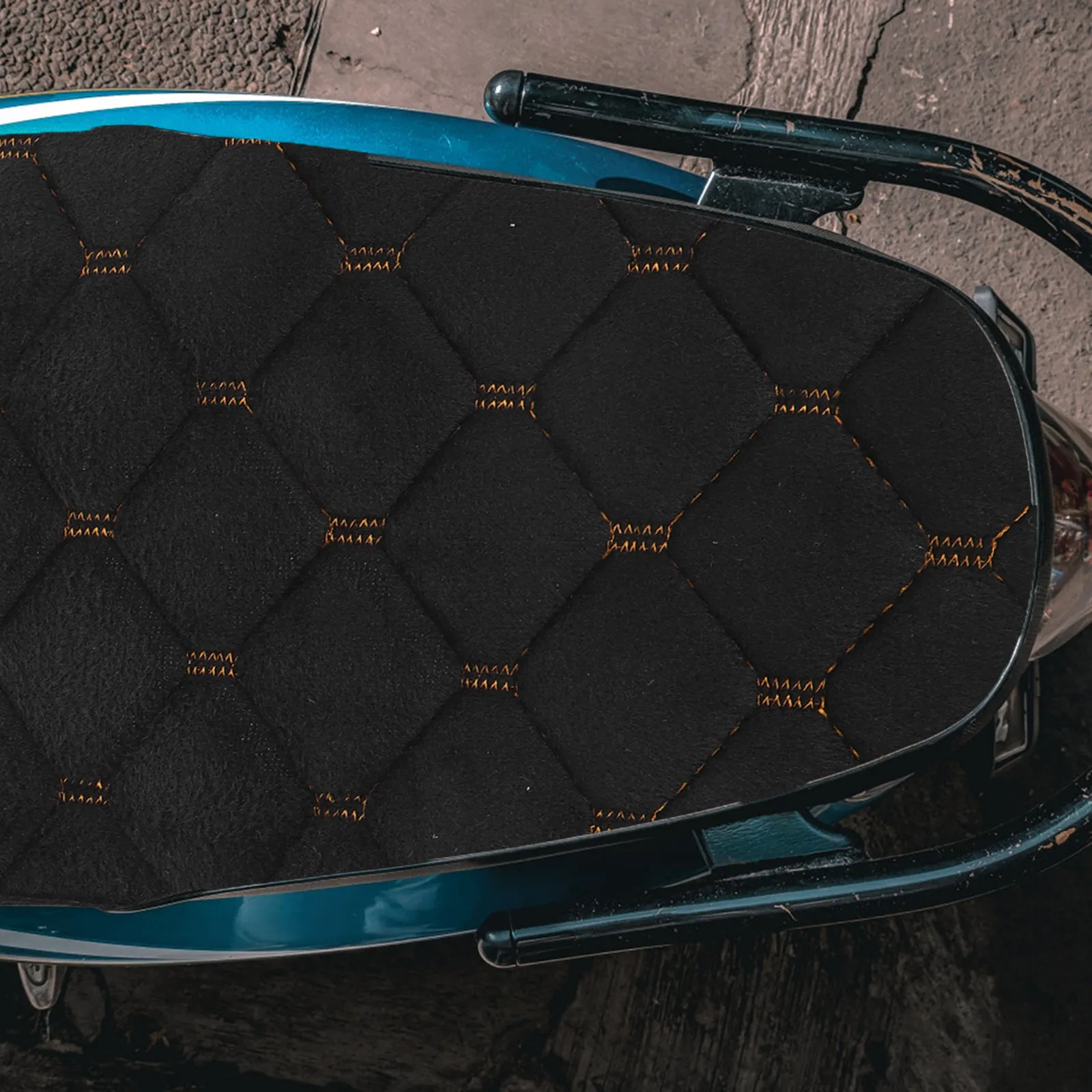 

Insulated Electric Scooter Seat Cover for Cold Weather Heavy Duty Warm Saddle Pad Fit for Motorcycle Moped Bicycle Commute