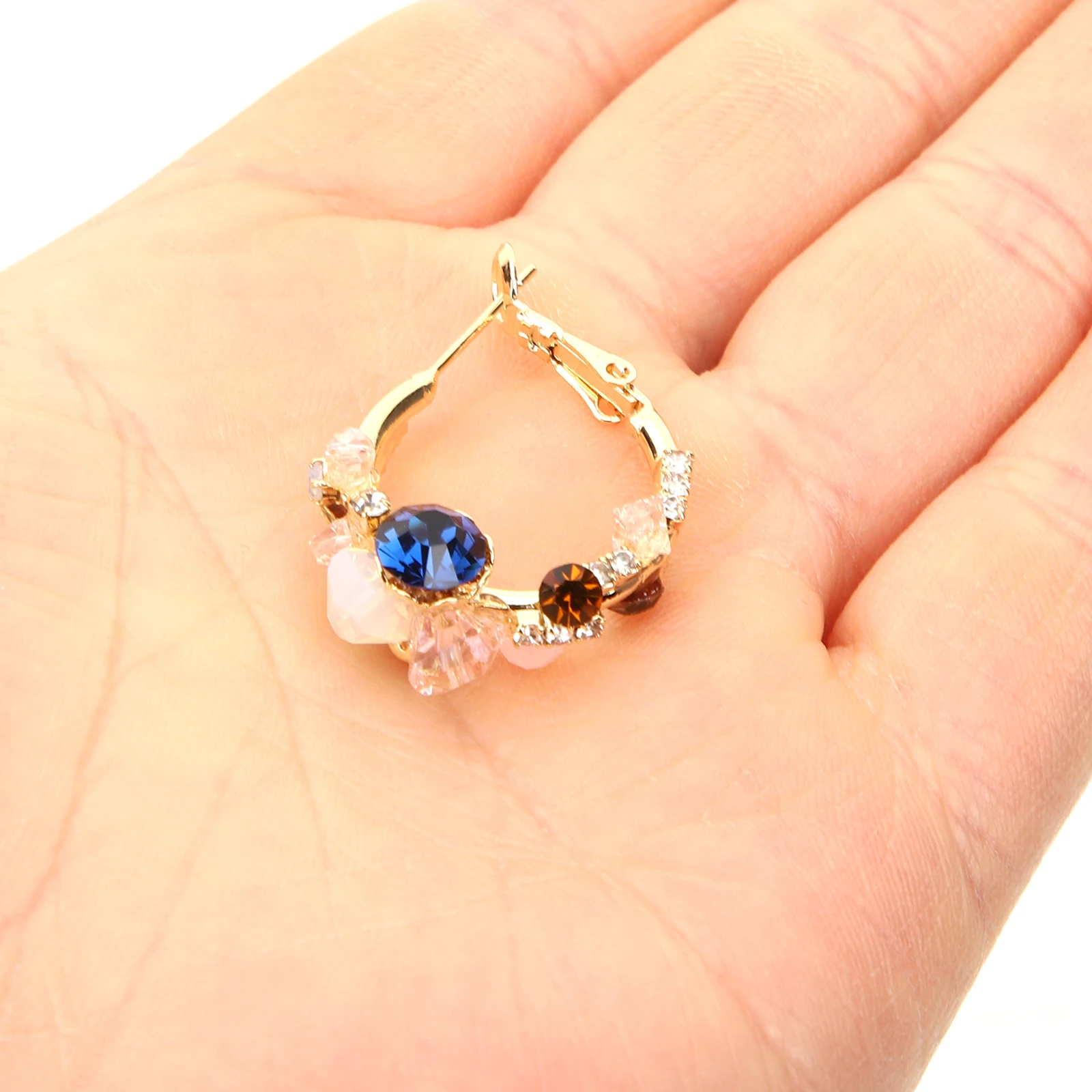 

Retro Flower Earrings Aesthetic Women Vintage Jewelry Hoop Hoops Crystal for Miss