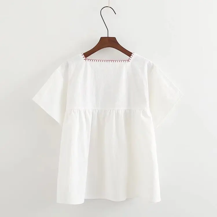 เสื้อเชิ้ตและเสื้อผู้หญิงคอเหลี่ยมสีขาวปักลายดอกไม้ผ้าฝ้ายแท้ 100% ยี่ห้อโมริเกิร์ล เหมาะสำหรับฤดูร้อน สไตล์ลำลอง