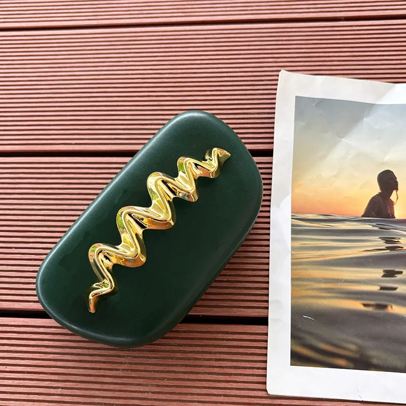 حقيبة عشاء على شكل موجة من الرخام اللامع، حقيبة يد فاخرة وخفيفة الوزن