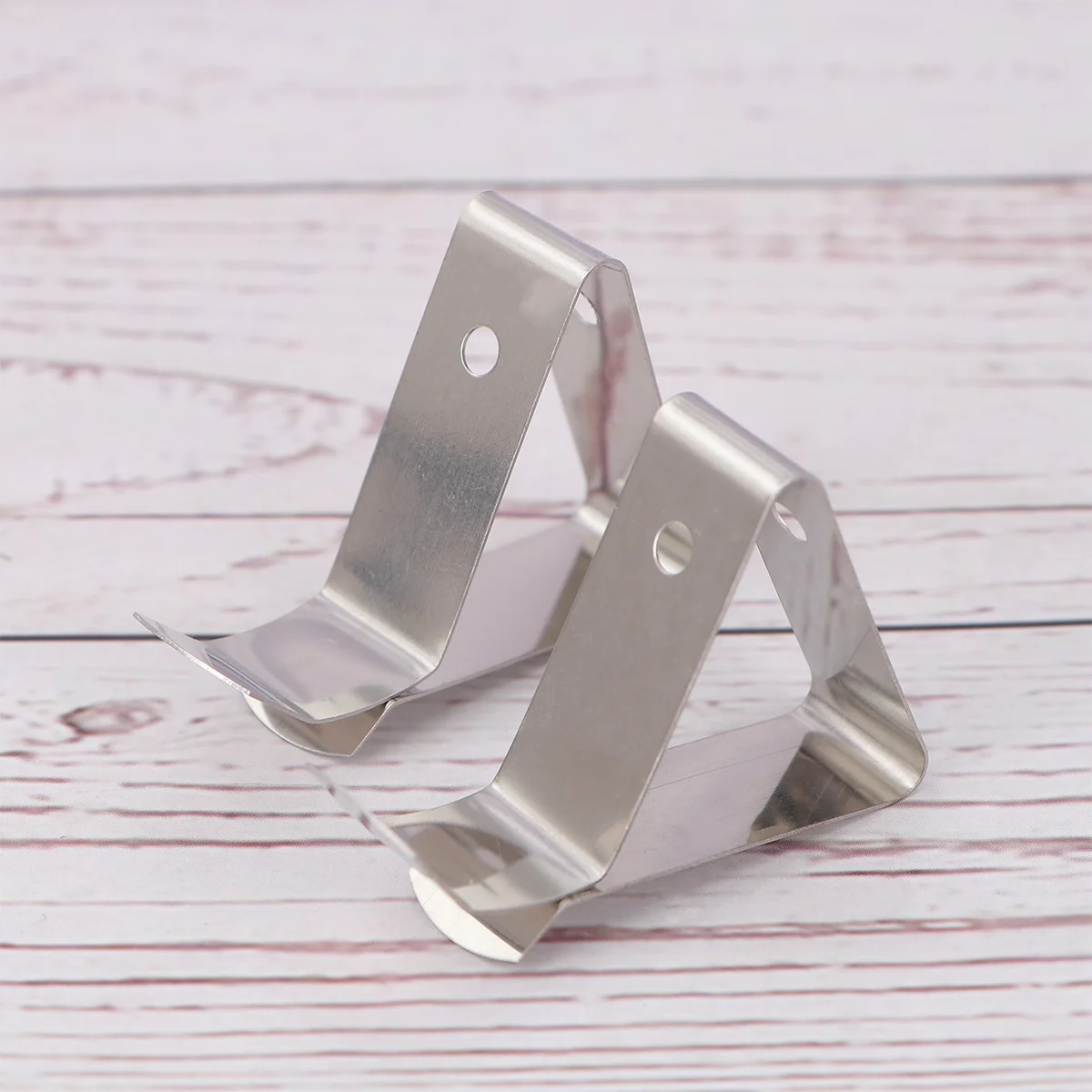 

2Pcs Stainless Steel Temperature Probe Clip for Bbq Grill Easy to Carry and Monitor Cooking Temp Meat Grill Thermometer