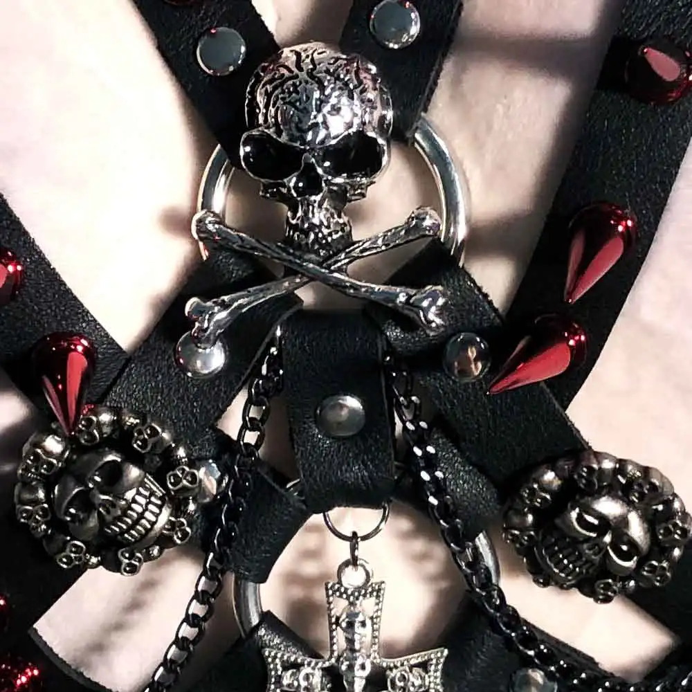 موضة إحياء هاراجوكو الجرونج الشرير الصخرة في سن المراهقة Y2K بلايز Kawaii سايبر القوطي E-الفتيات القوطية تانك ايمو الجمجمة 90s سبايك رصع برشام