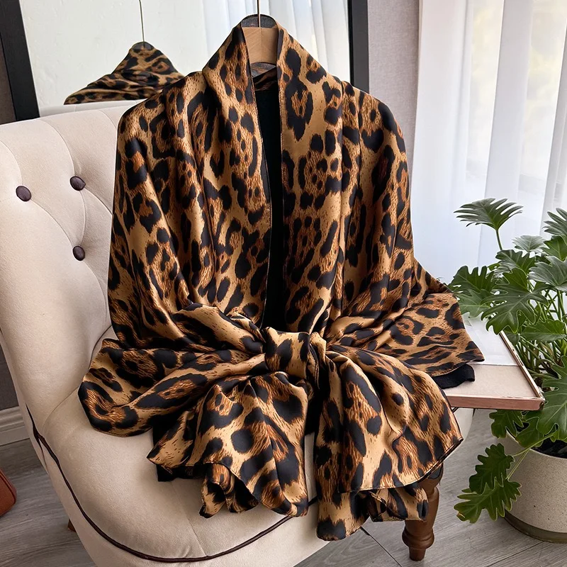 Frühlingsschal Damen Luxus Design Polyester Material Glatter Schal Weicher Schal Strand