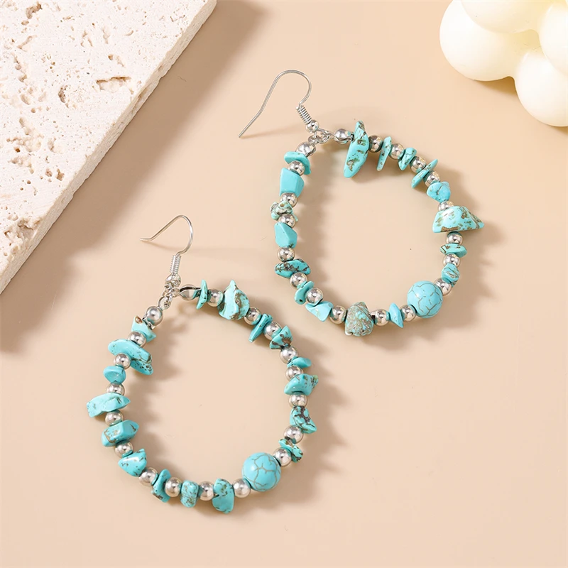 Modische, handgefertigte Ohrringe mit türkisfarbenen Perlen, ideal für Damen und Mädchen, als Schmuck für Partys und Festivals, ein tolles Geschenk. – Detail 10