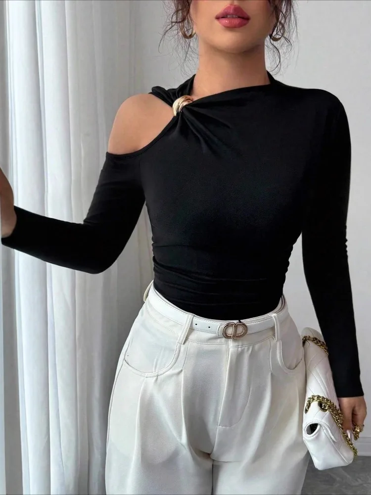 

Beautyblue Autumn Women Asymmetrical Neckline Top Sexy Strapless Metal Decor Slim Fit Long Sleeve Shirt for Party Club Night Out