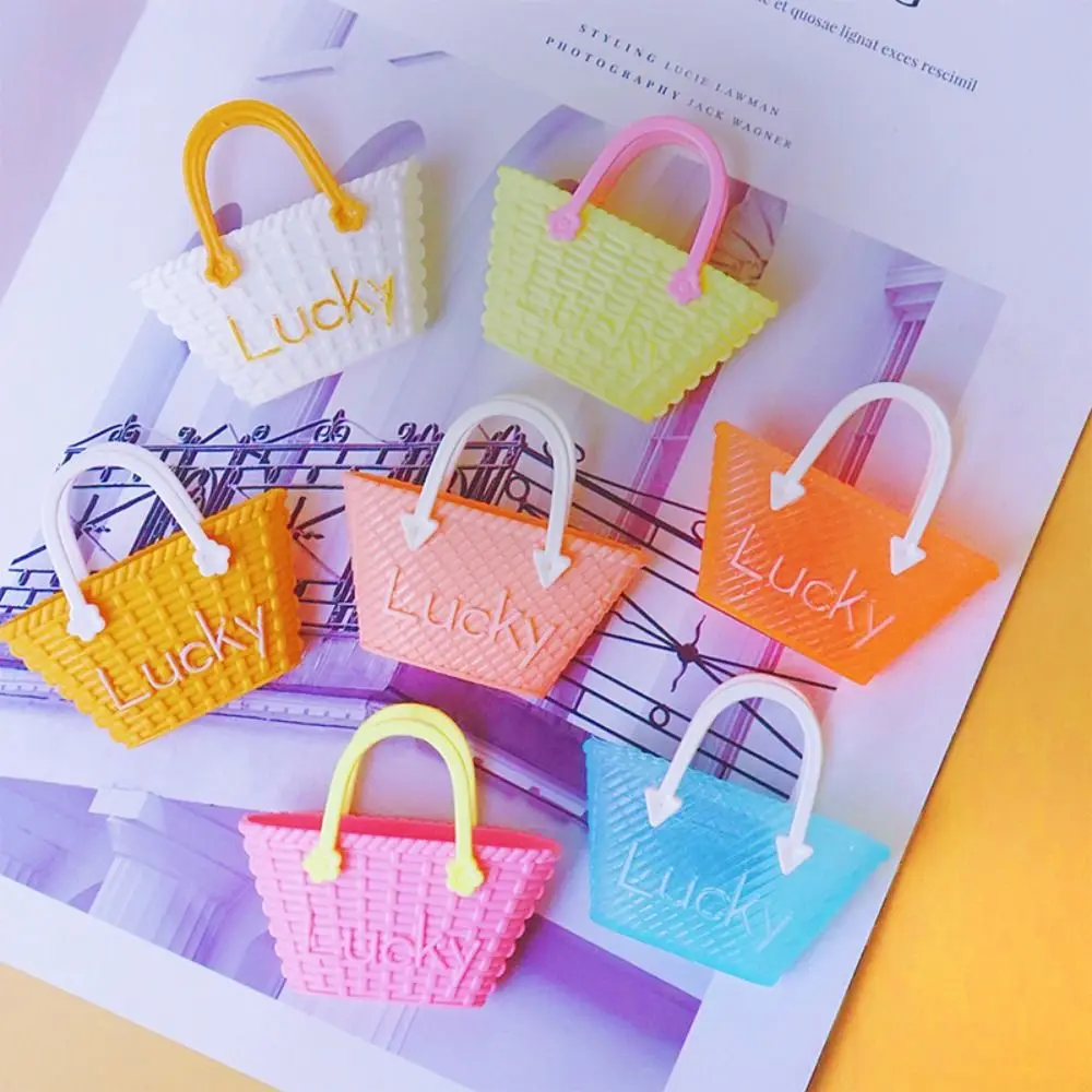 กระเป๋าเป้สะพายหลังตุ๊กตา Dollhouse Dollhouse Min กระเป๋าถือ DIY น่ารัก LUCKY Shopping bag Dress Up Mini ตุ๊กตาเจ้าหญิงกระเป๋าถือเด็กของขวัญ