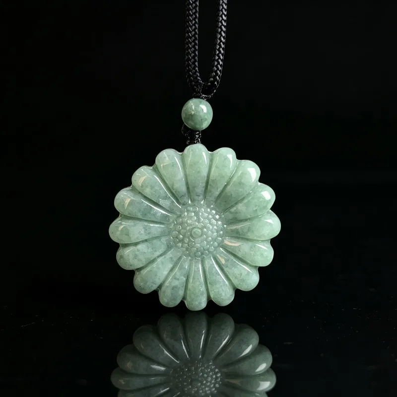 Natural A Grade Jadeite Sunflower Pendant Hand Carved Pea Green Jade Flower Amulet Necklace Women Lucky Gemstone Jewelry Gift