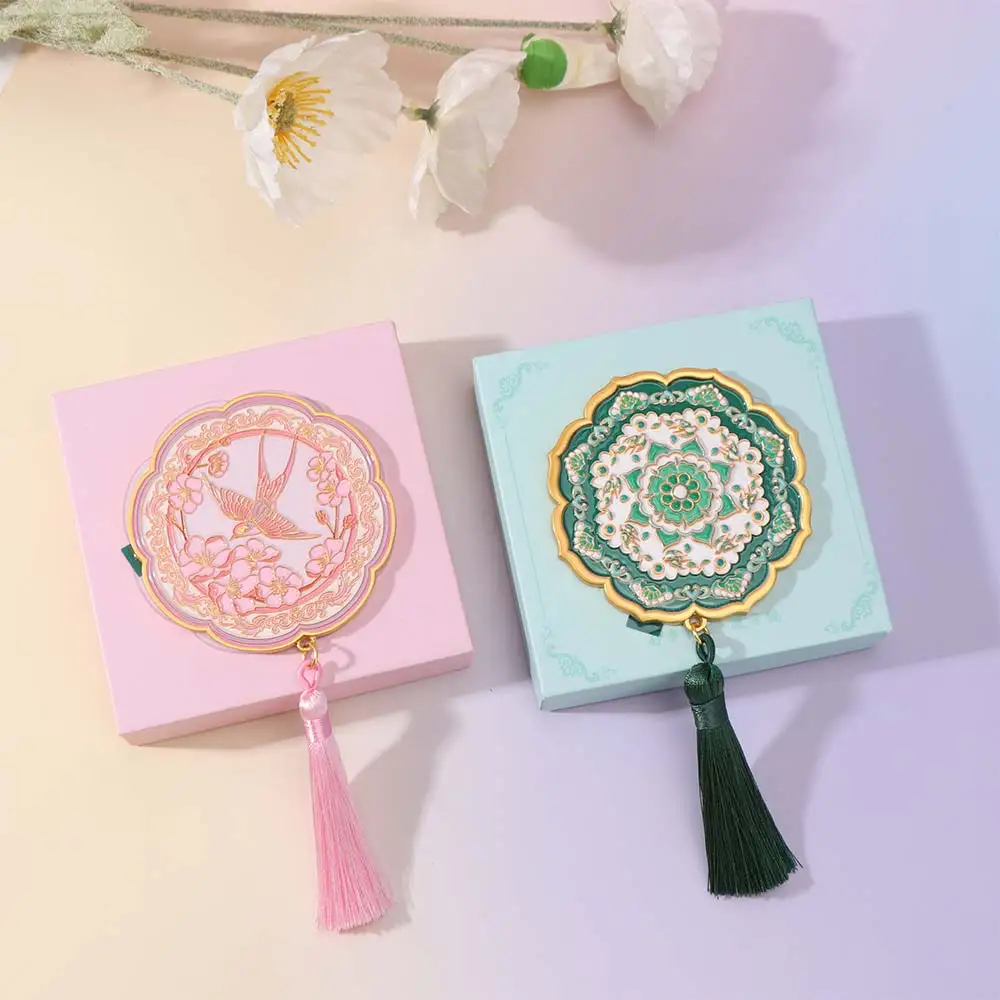 Vintage Handheld Chinese-style Pocket Mirror Emboss Flower Pattern Cosmetic Mirror Metal Portable Makeup Mirror Makeup