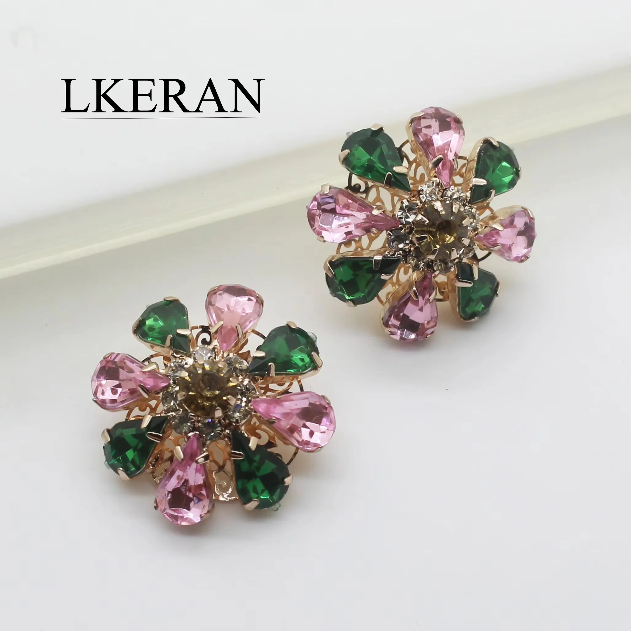 Fashion 5Pcs/lot 26mm Mushroom Acrylic Rhinestone Buttons Green/Pink Crystal Diy Wedding Decoration Sewing Clothing Button