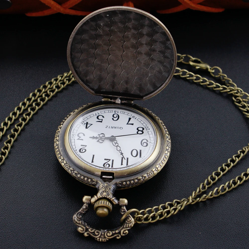 Rider Skull Quartz Pocket Watch Steampunk Necklace Clock Metal Stainless Steel Watch Pendant with Short Chain Gift Cf1223