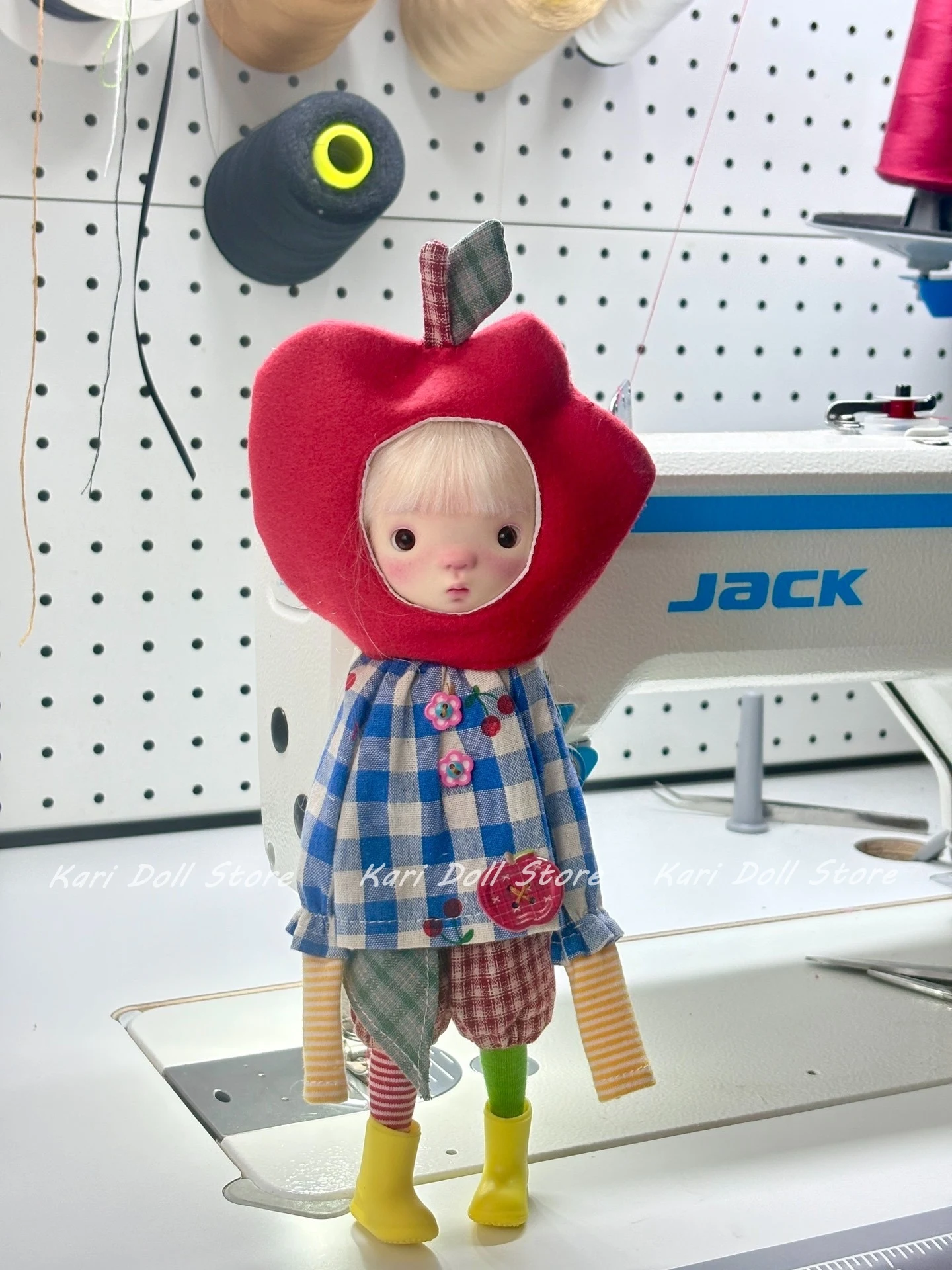 

2026 Kari Doll Clothes and skirts Apple headset plaid top bloomer set for Landazz Landoudou ob24 ob22 Doll