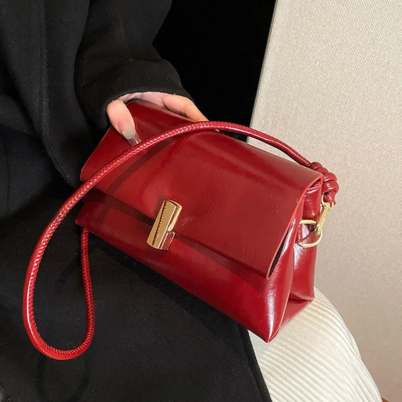 High-End Patent Leather Glossy Texture Shoulder Bag Fashion Red Simple Solid Small Square Bag Women\'s 2024 New Pop Crossbody Bag