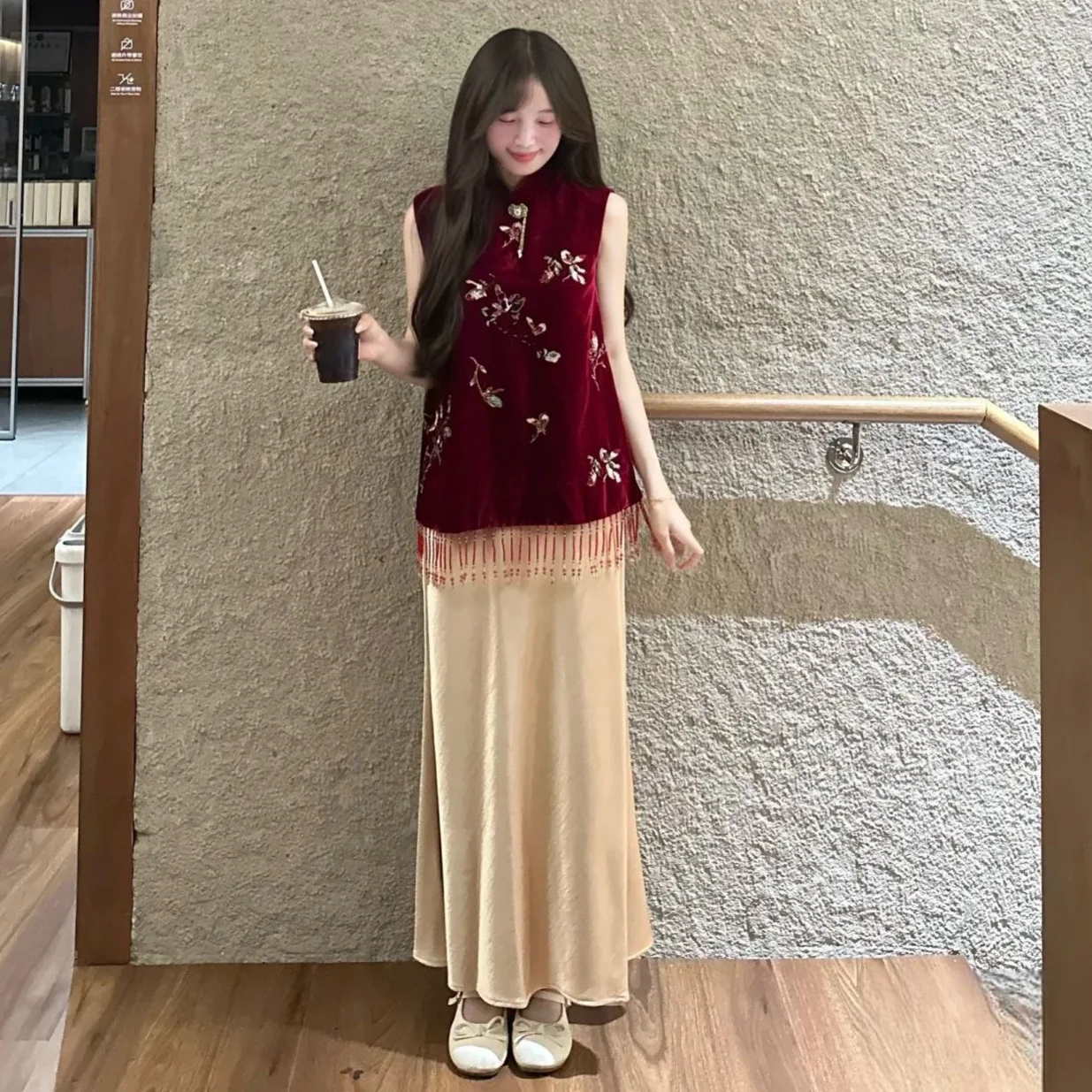 

Новое китайское платье-костюм с вышивкой спереди и сзади, весна 2026, в национальном стиле, антивозрастное, элегантное, с жилетом, вечернее платье