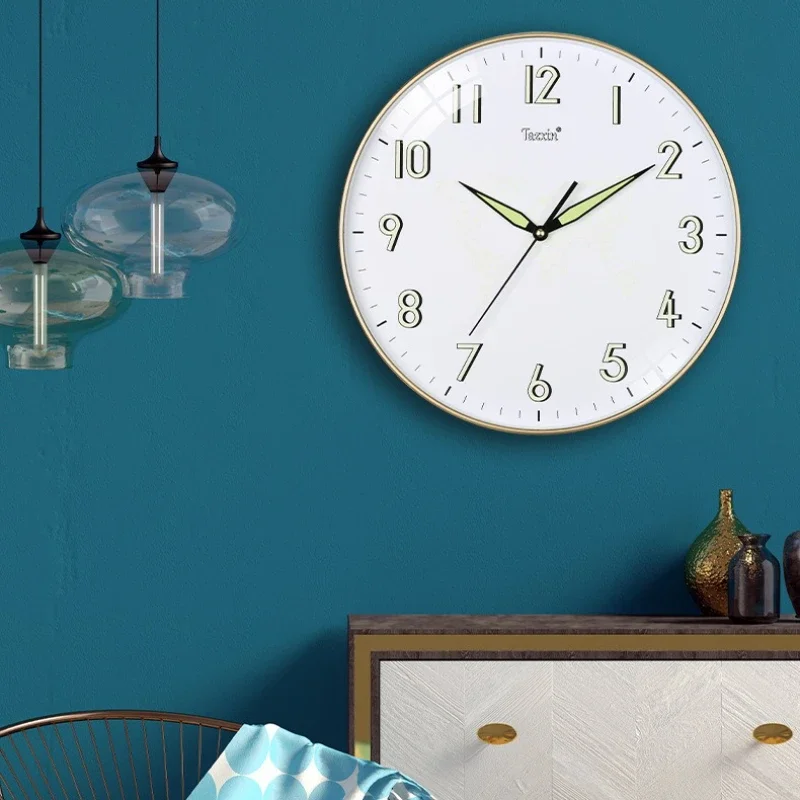 12/14inch Classic Round Wall Clock Digital Luminous Pattern Wall Clocks Mute Living Room Decoration Wall Clock Modern Design