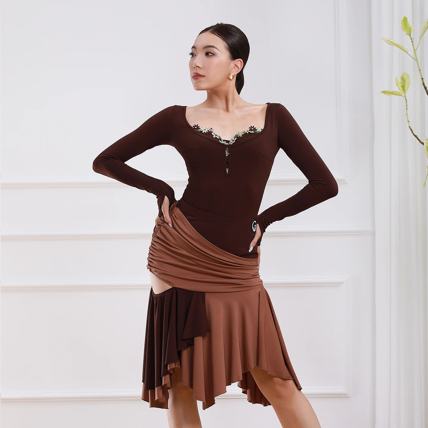 

New women's Latin dance professional performance outfit adult high-end sexy tango chacha samba practice suit girl Latin costume