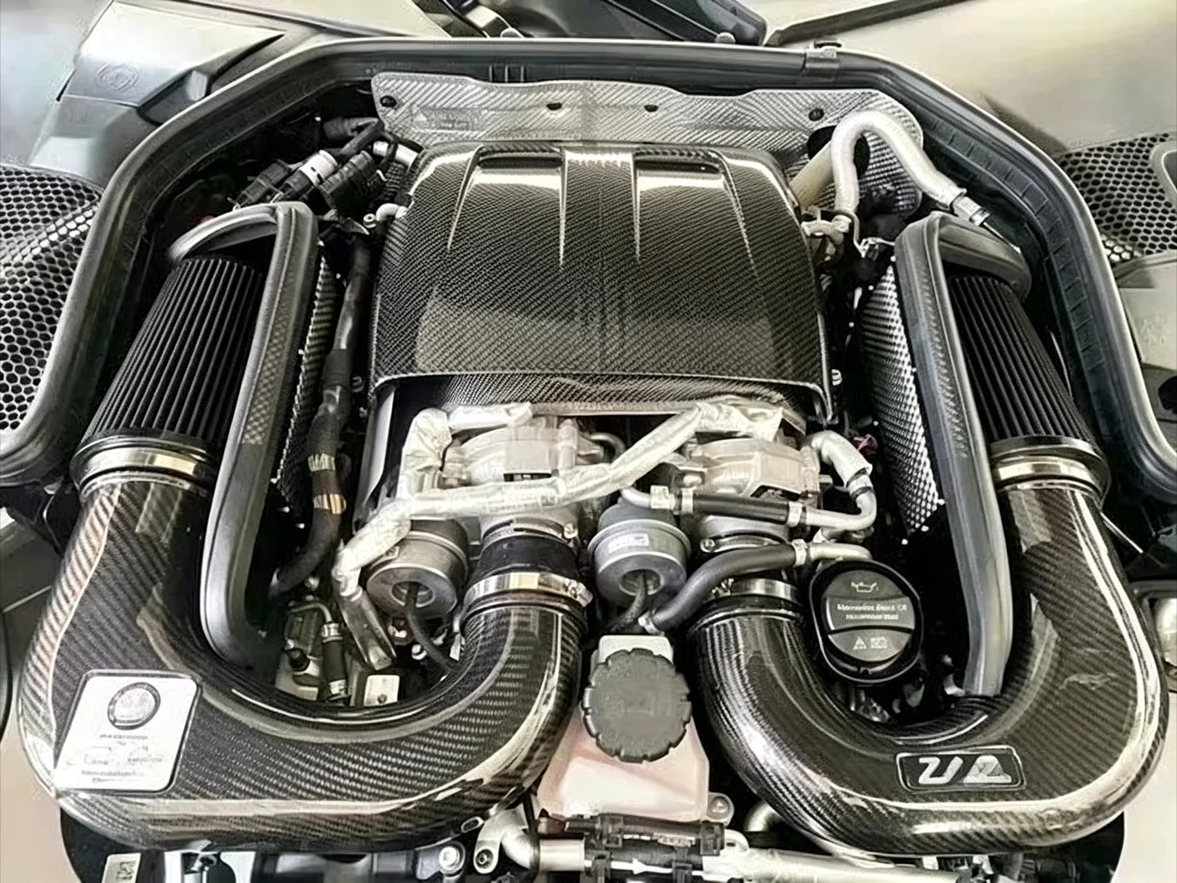 Dry Carbon Fiber Engine Cover For Mercedes Benz AMG C63/E63/S63/G63/GT/GLC63/GLE63/GLS63 W205 W213 W222 W464 X290 X253 V167 Trim