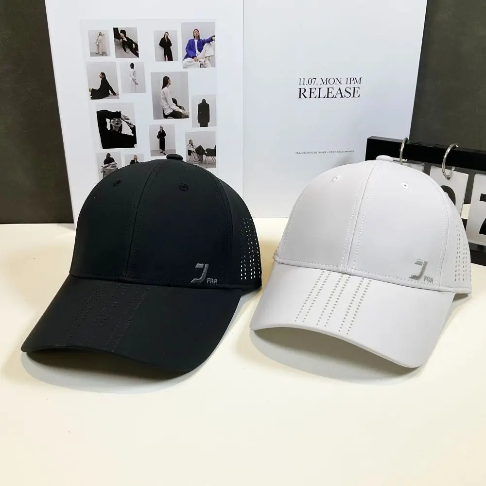 หมวกเบสบอลตาข่ายโพลีเอสเตอร์ ซักได้ ปรับขนาดได้ หมวกทรงสปอร์ต ปีกโค้ง ป้องกันแสงแดด แห้งเร็ว